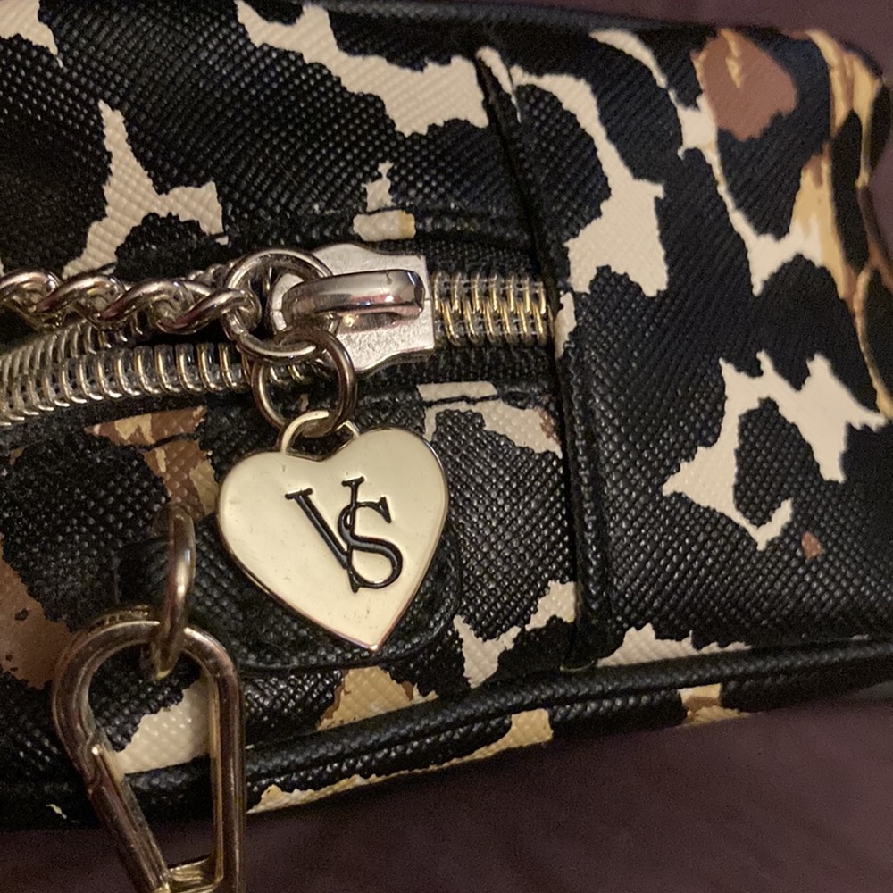 I Bought It But Never Use It, It’s From Victoria … - image 3